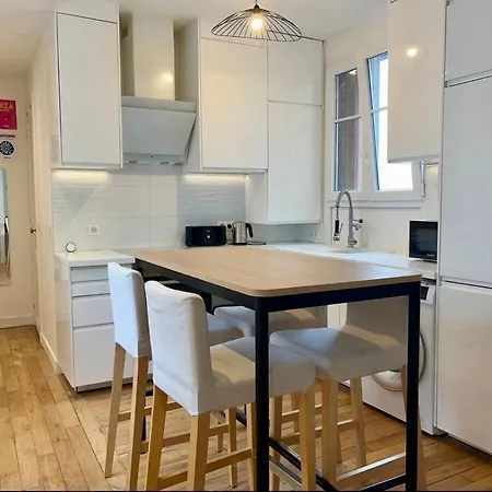 Parisian Charm Flats * Levallois-Perret